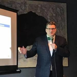 Meet your Posher, Bill